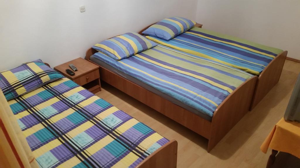 Gostilna Stara Posta Hotell Podkraj Exteriör bild