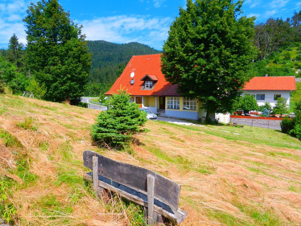 Gostilna Stara Posta Hotell Podkraj Exteriör bild