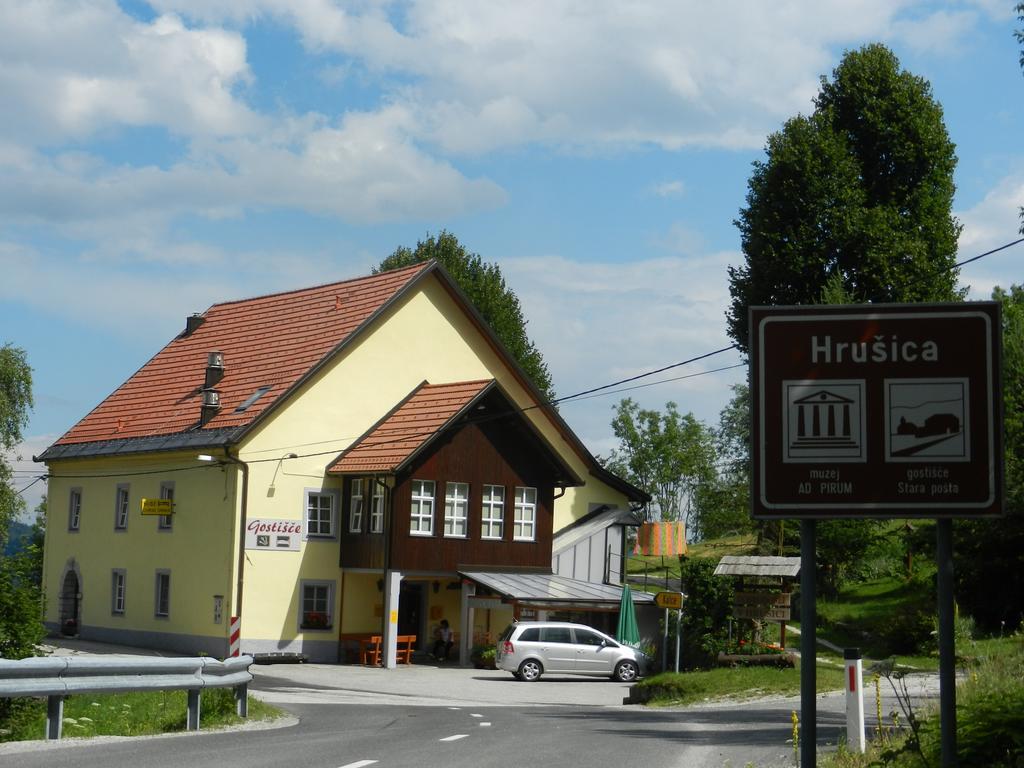 Gostilna Stara Posta Hotell Podkraj Exteriör bild