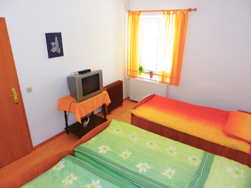 Gostilna Stara Posta Hotell Podkraj Exteriör bild